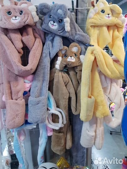 Шапка с двигающимися ушами