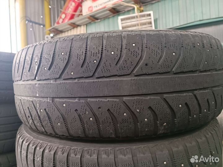 Bridgestone Ice Cruiser 7000 235/65 R17 108T