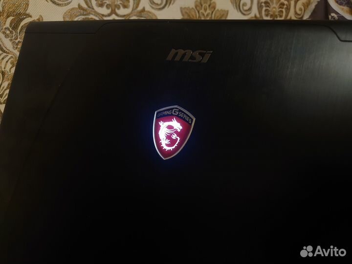 Мощный MSI 17