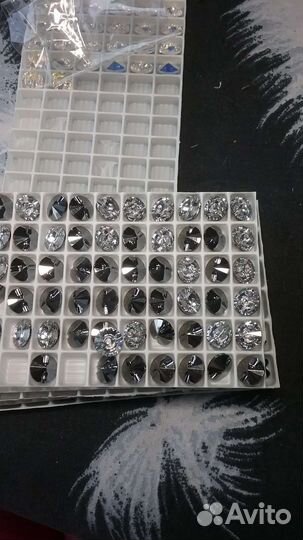 Пуговицы swarovski