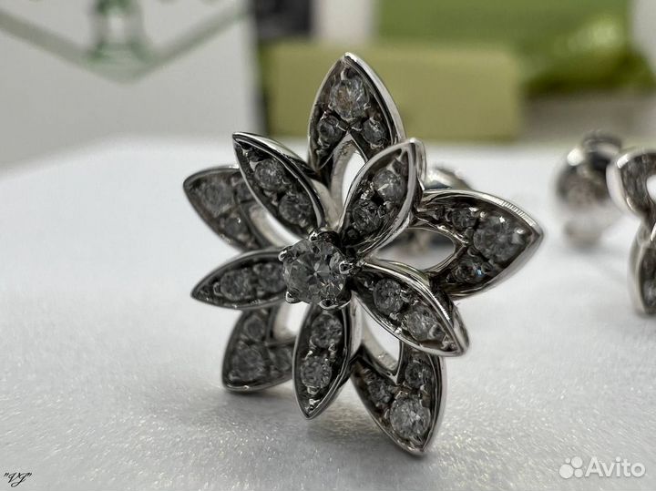 Серьги Van Cleef золото 18 К