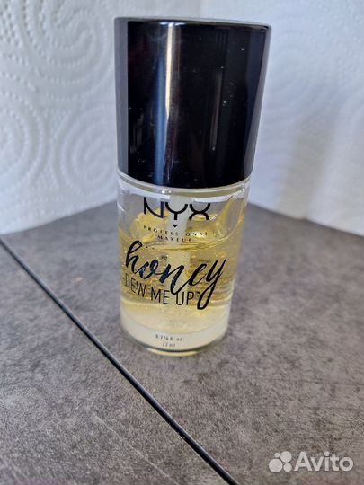 База под макияж NYX Honey