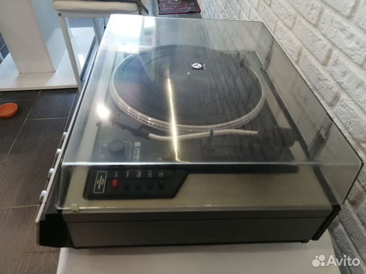 Проигрыватель винила Вега 109