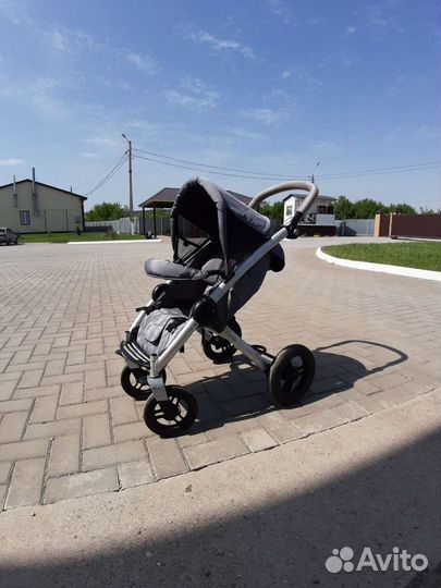Коляска плюс люлька. 2 в 1.мутси