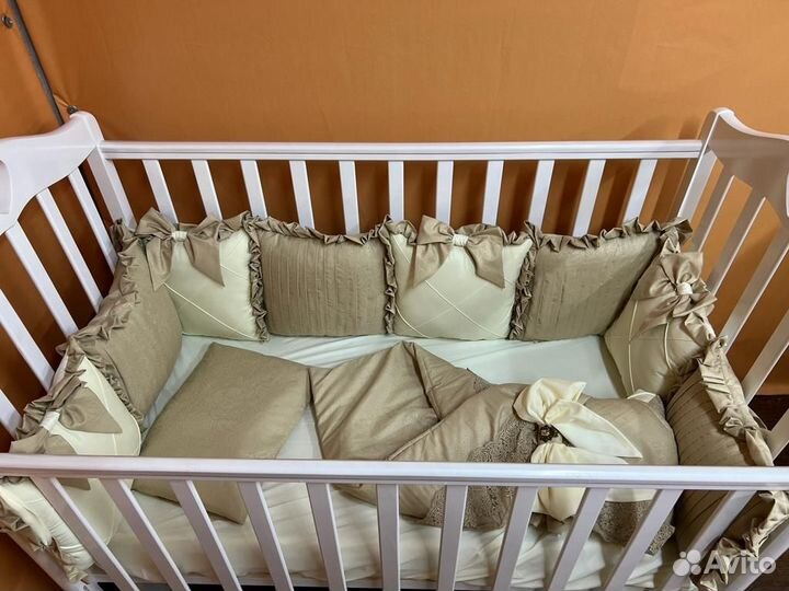 Комплект в детскую кроватку