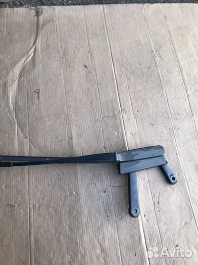 Поводок стеклоочистителя Порше Кайен 958(911)