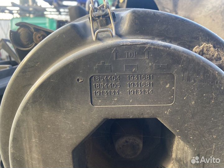 1854404 Корпус воздушного фильтра