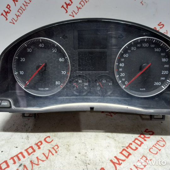 Щиток приборов Volkswagen Golf 5 универсал caxa