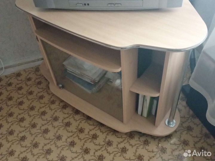 Тумба под телевизор