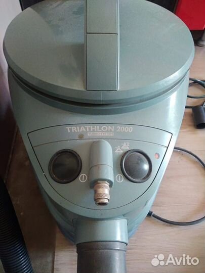 Мощный пылесос (моющий)