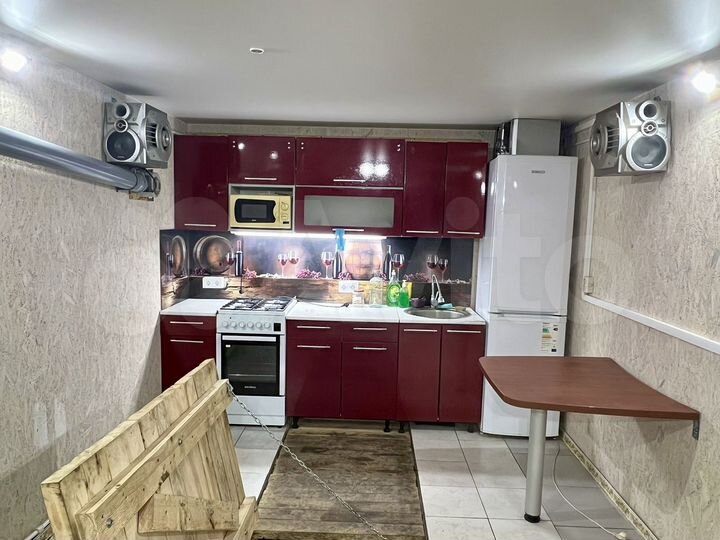 Гараж, > 30 м²