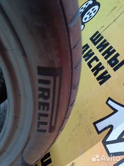 Pirelli P Zero PZ4 245/40 R19 98Y