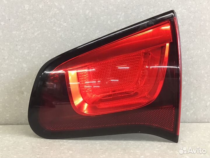 Фонарь задний внутренний правый Citroen C3 2009-20