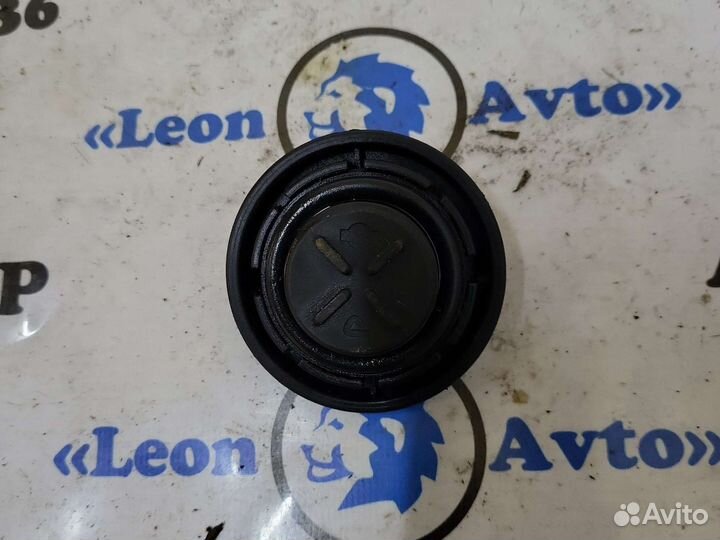 Крышка масляной горловины nissan sunny fb15