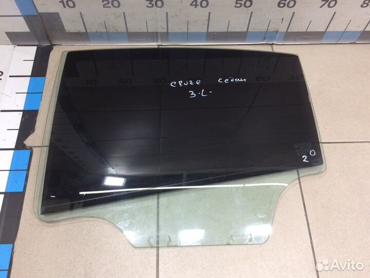 Стекло двери задней левое Chevrolet Cruze седан 1
