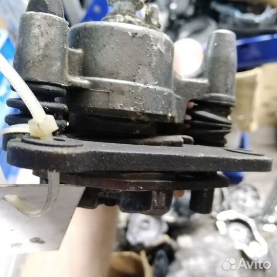 Тормозной суппорт задний для Kawasaki ZX900 ZX-9R