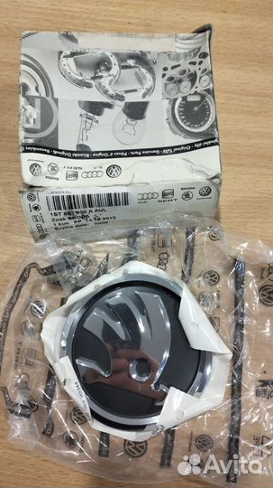 Эмблема skoda задняя