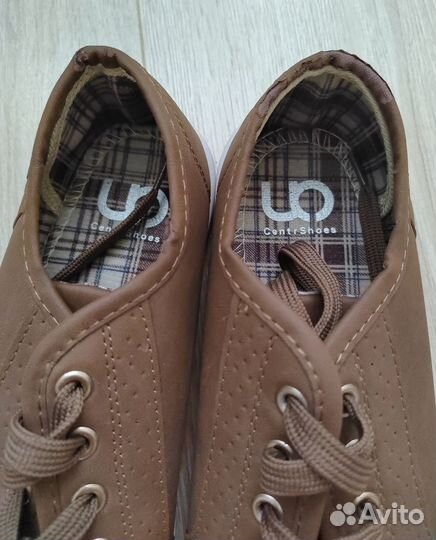 Жёнские кеды 39р кроссовки