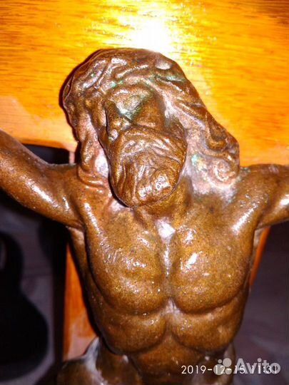 Крест с Иисусом