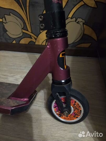 Трюковой самокат tech team duker 404