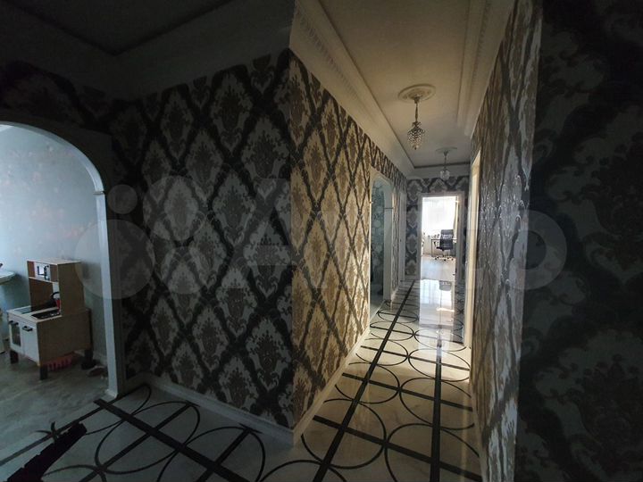 3-к. квартира, 95,9 м², 2/5 эт.