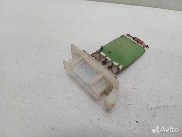 Резистор отопителя Renault Logan 2 1.6 2016