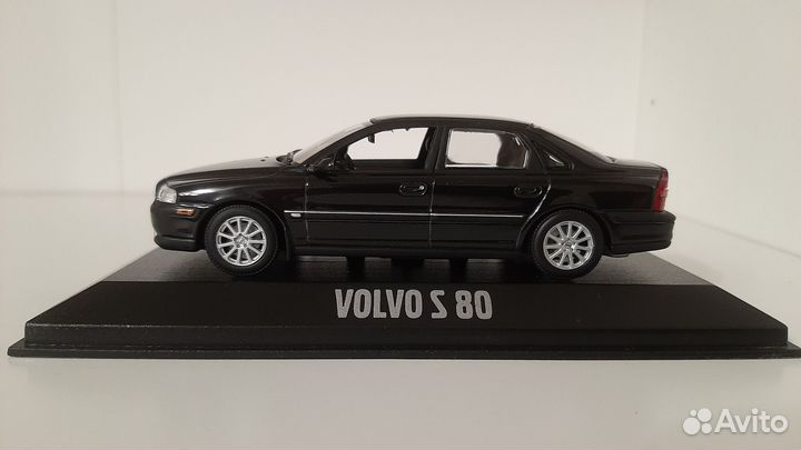 Volvo S 80 1999г / 1:43