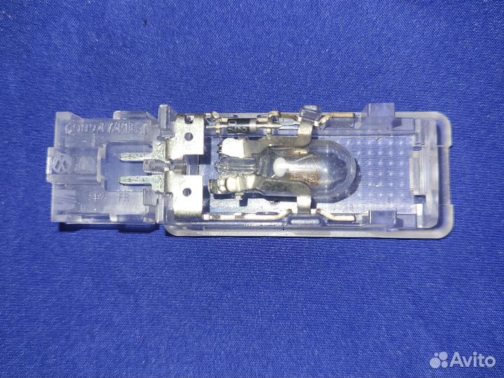 Плафон багажника VW Polo Sedan