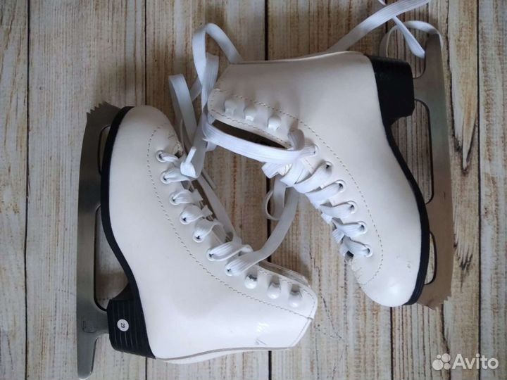 Коньки фигурные для девочки р.29