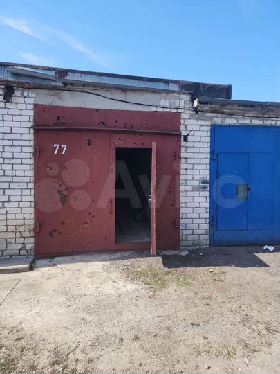 Гараж, > 30 м²