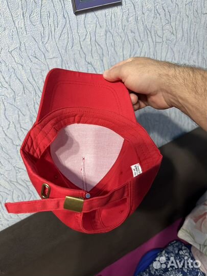 Бейсболка новая