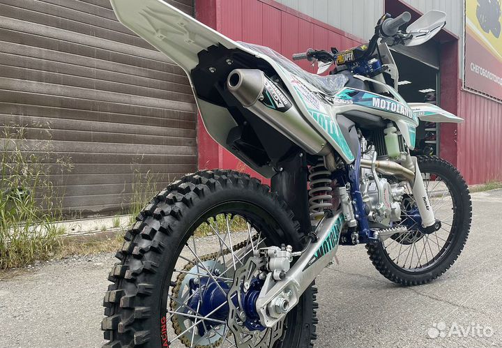 Мотоцикл motoland (мотоленд) X3 300W PRO (174MN-3)