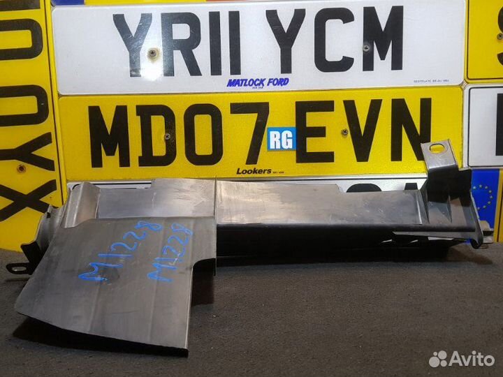 Дефлектор радиатора левый Nissan Qashqai J10