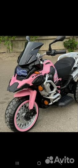 Детский электромотоцикл розовый