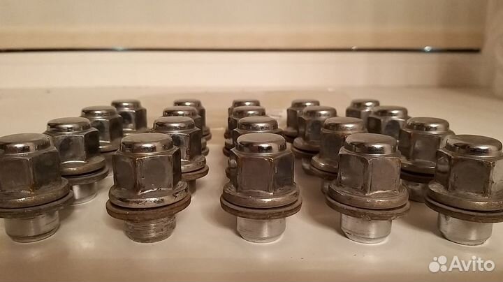 Колёсные гайки на Toyota 12*1.5