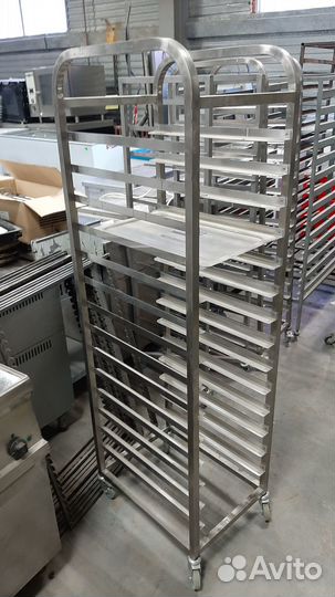 Шпилька под гастроемкости