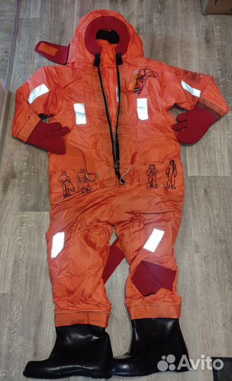 Сухой гидрокостюм спасательный