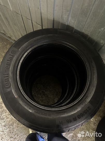 Continental ContiPremiumContact 5 215/60 R16