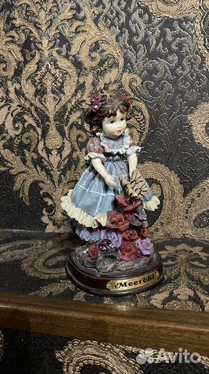 Статуэтка кукла