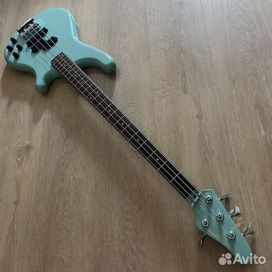 Бас гитара Rockoon Schaller