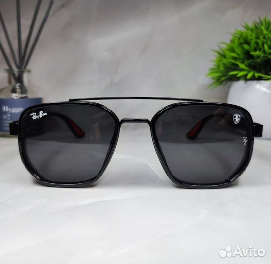 Солнцезащитные очки Ray Ban (хит продаж)