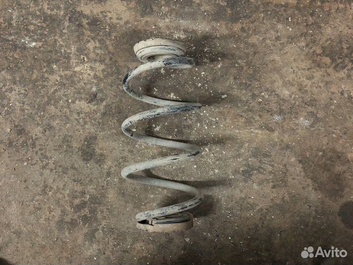 Chevrolet cobalt пружина задняя