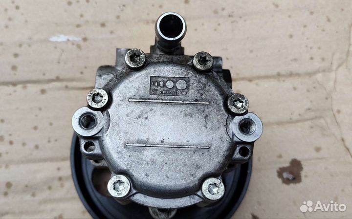 Насос гур Рено-Ниссан