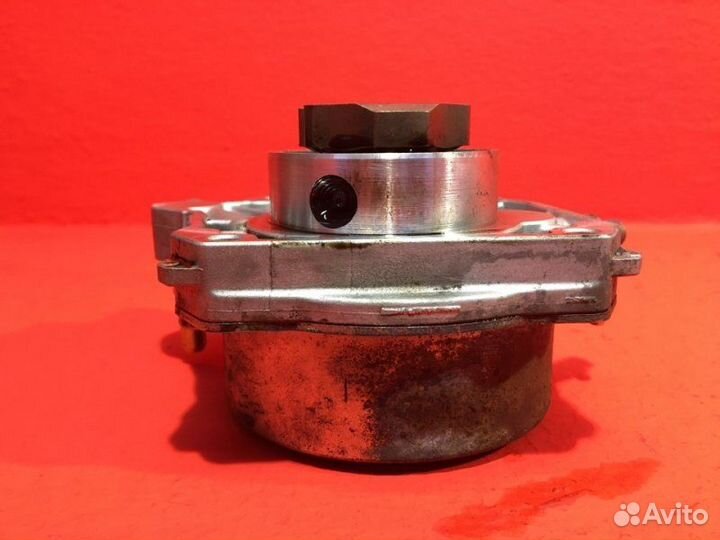 Вакуумный насос тормозов Opel Insignia A 2.0