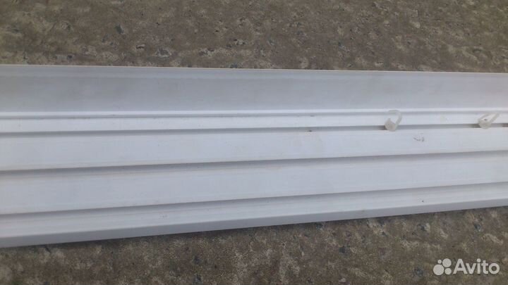 Карниз потолочный пластиковый трехрядный с блендой