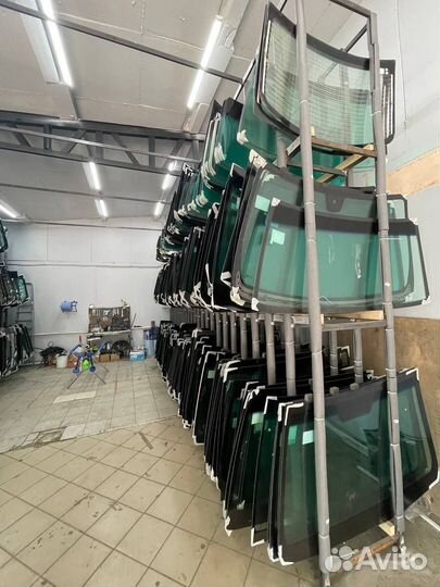 Лобовое стекло Шкода Октавия