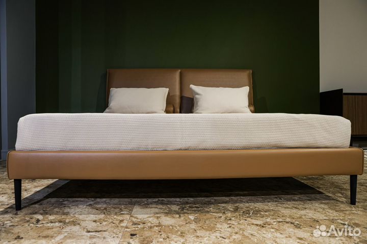 Кровать двуспальная Сохо 180х200 в наличии