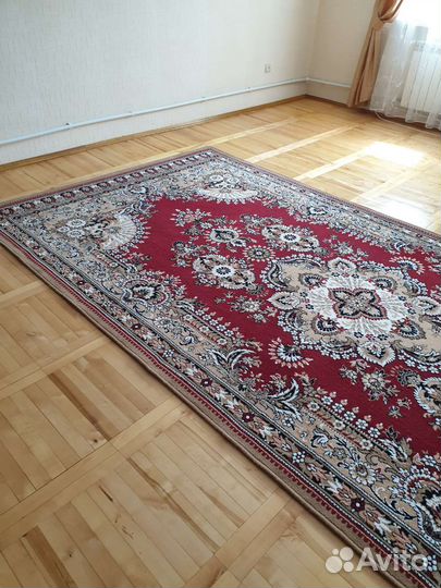 Ковер шерстяной