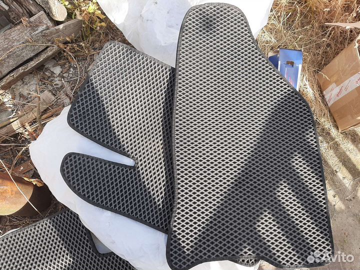 Автомобильные коврики eva