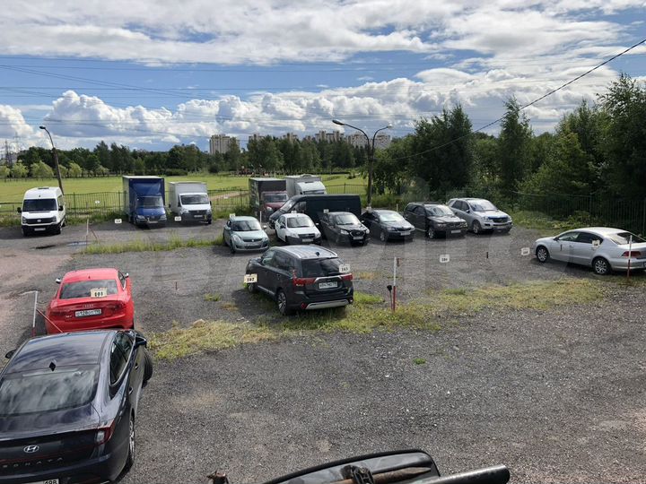 Машиноместо, 13 м²